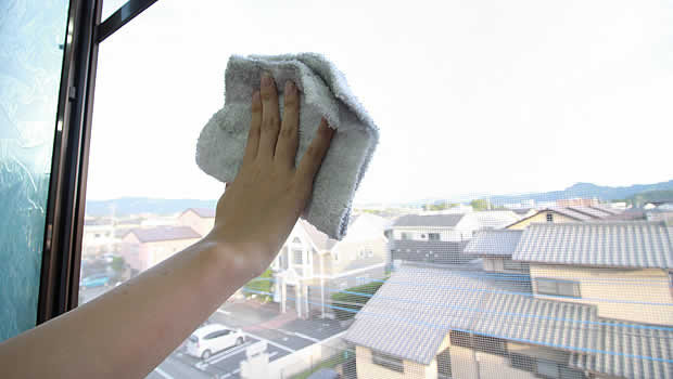 和歌山片付け110番の窓ガラス・サッシ・網戸・雨戸掃除サービス