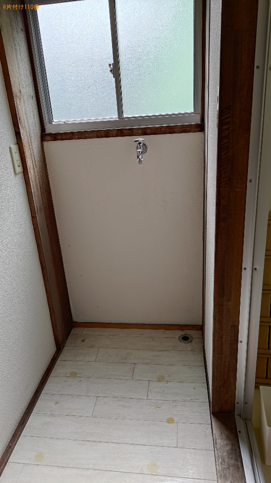 四人用ダイニングテーブル、冷蔵庫、洗濯機、レンジ台等の回収・処分