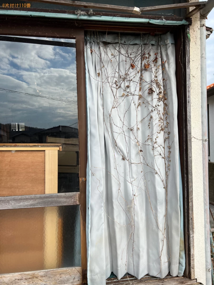 空き家の窓が枠が外れないように修理する作業ご依頼　お客様の声